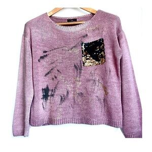 Cozy Pink Crew Neck Sweater with Soft Knit Texture